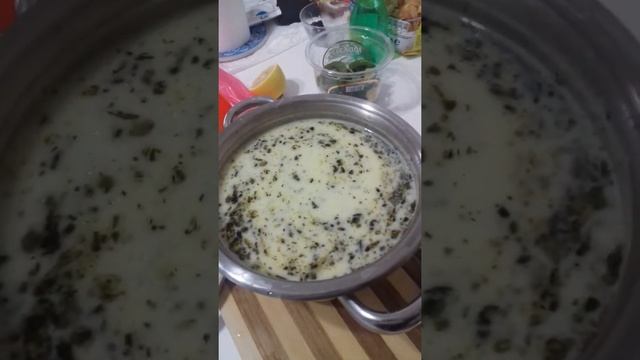 Sup iz kegira  .cvetnsya kapusta   s kurucoi