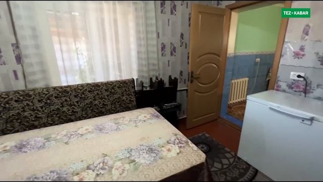 ЖАКШЫ жерден ҮЙ сатылат ~ Жери 9 соток, сарай, склад, навес бар