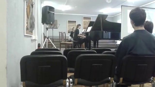 Курицы и петух, композитор Сен-Санс