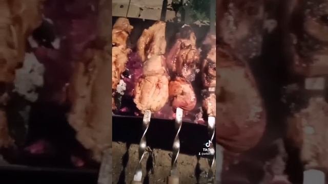 Шашлык на даче. Ночные посиделки.