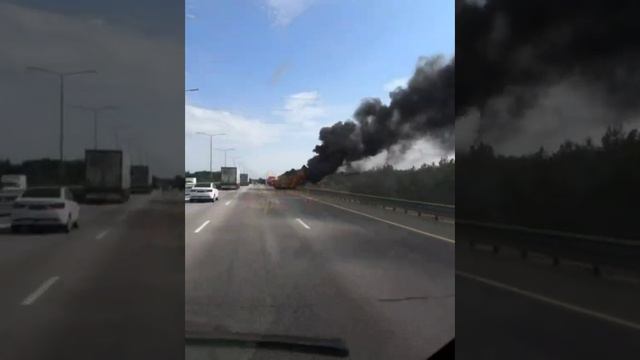 В микрорайоне Боровое сгорел трактор. Причина неизвестна. 🔥