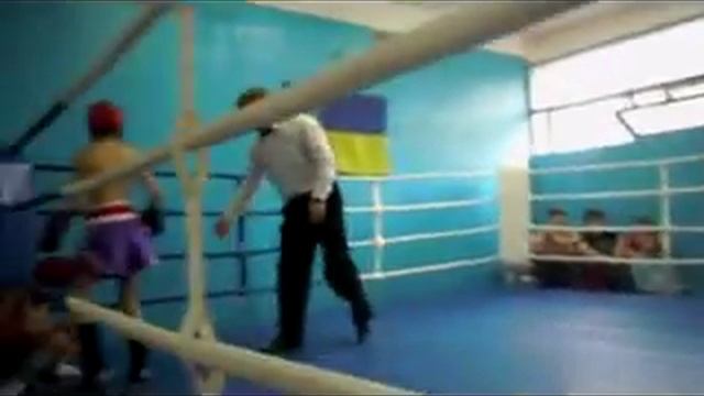 Гришко Роман. Чемпионат Харькова (лоу кик). Часть 6.avi