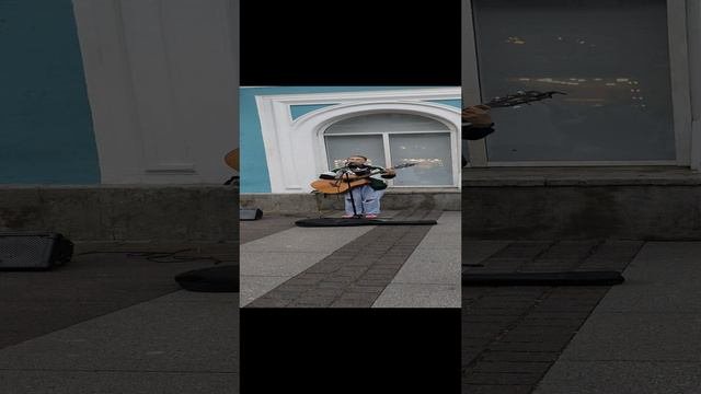 Невский проспект, уличные музыканты.