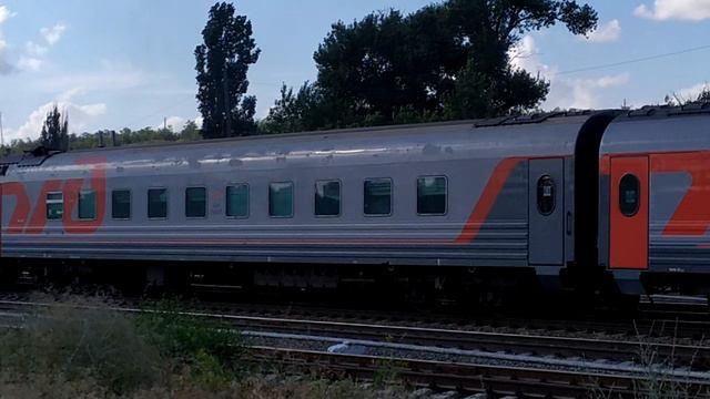 VID_20240624_170539.mp4.
Поезд 153Н Новокузнецк - Анапа.