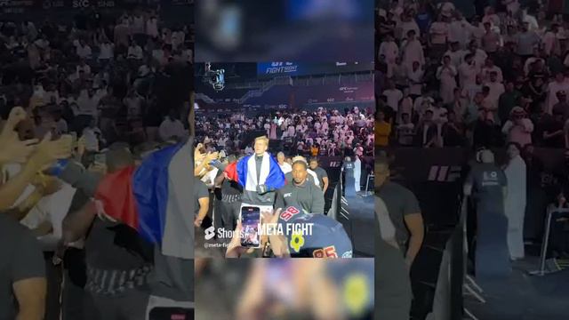 Волков ВЫШЕЛ на БОЙ в UFC с флагом РОССИИ