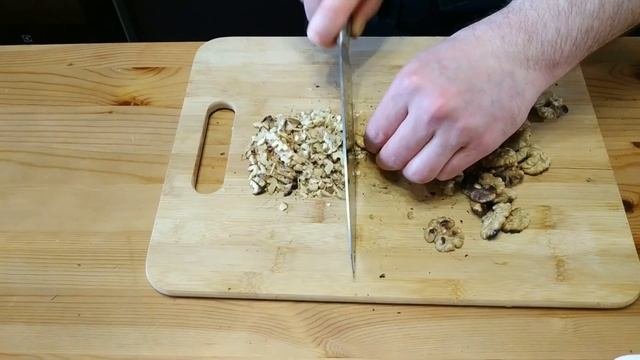 Рыбный суп с пшеном и плавленым сырком. Морковный салат