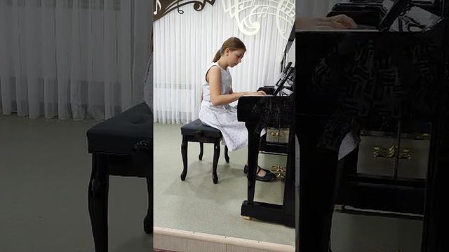 М. И. Глинка "Мелодический вальс", исп. Гутова Елизавета