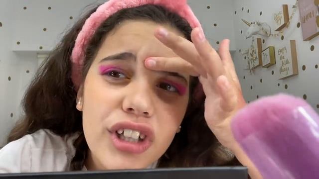ARREGLATE CONMIGO MIENTRAS RESPONDO PREGUNTAS RIDICULAS