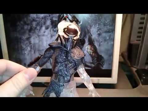 Neca Falconer Predator (Semi-Cloaked version) unpackaging and review