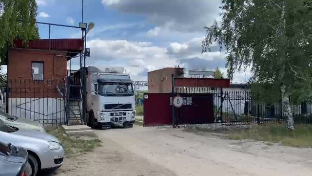 ОЗРМ | Резервуарный завод - Прямоугольный резервуар для битума 55 м 3. Выезд с завода "ОЗРМ".