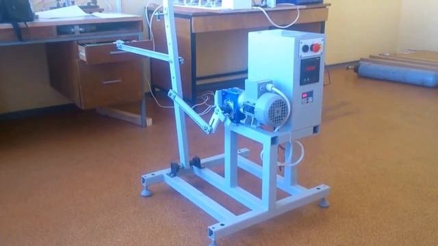 Стенд для испытаний на долговечность ИДв-01