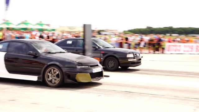 AUDI S2 TURBO 880HP vs OPEL CALIBRA 2.5 TURBO