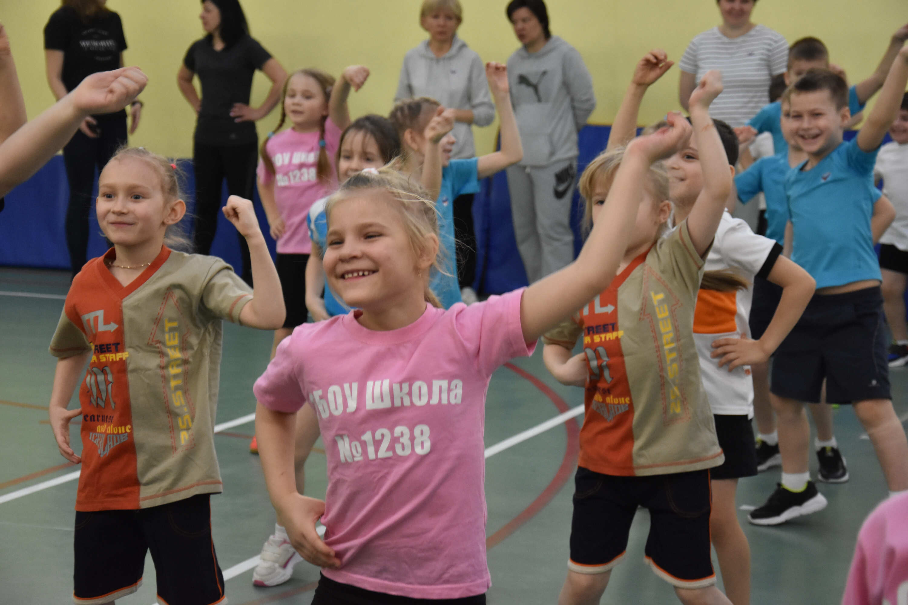 Районные соревнования для дошкольников «Школа мяча» в школе 1238.