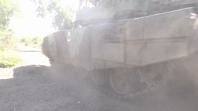 Бессмертный полк на танках Т-72Б3М на авдеевском направлении зоны проведения СВО