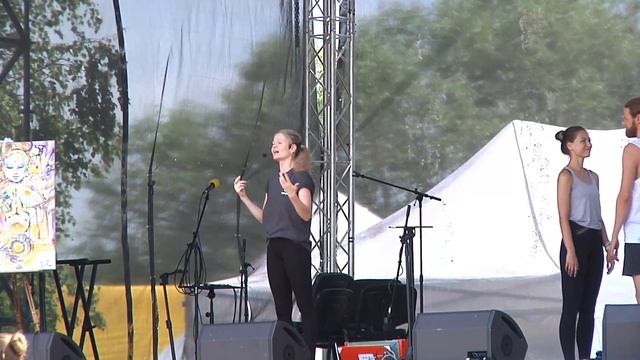 Анна Лунегова  Дживамукти йога на Международном дне йоги  часть 1 