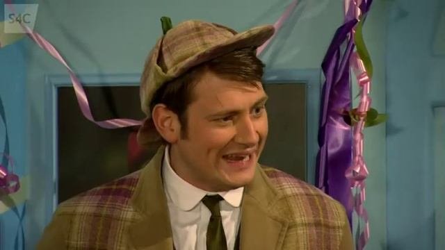 Llan-ar-goll-en - S1E16 - Smonach y Siocled Chocolaty Mess
