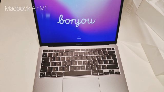 Macbook Air M1/8GB RAM/256GB SSD/ Space Grey - Unboxing
