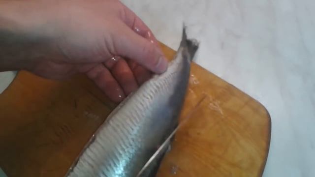 Как чистить селедку