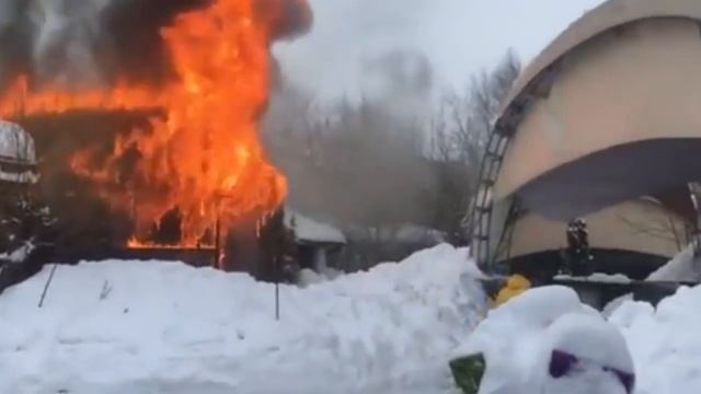В поселке Андреевка Зеленограда загорелся ресторан
