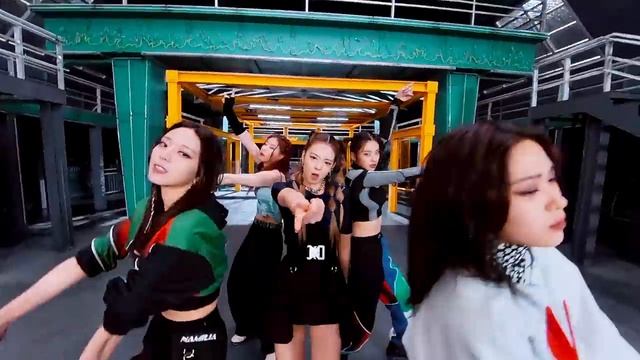 ITZY「Voltage」Music Video