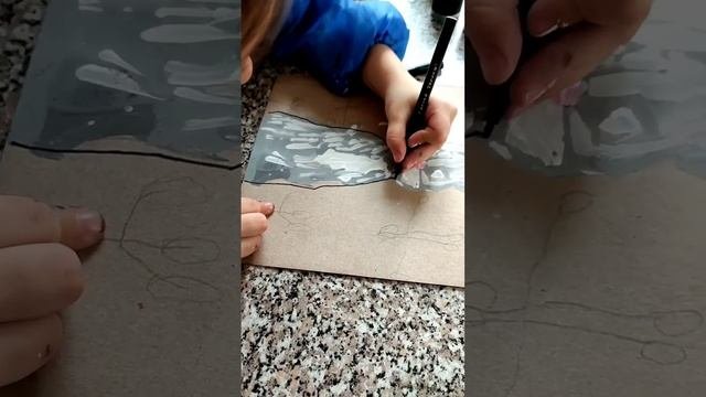 ДЕТИ РИСУЮТ. АНЮТЕ 3 ГОДА.