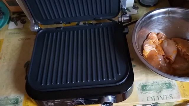 Куриные бедра без кости на гриле