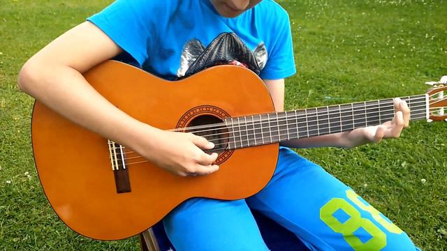 Моя первая мелодия, которую сам и сочинил.