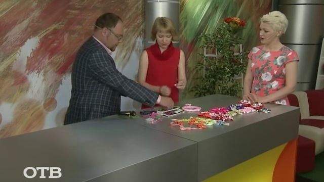 Учимся делать авторские заколки из лент (20.05.15)