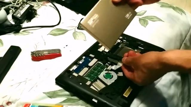 Replace HDD with SSD - netbook Acer Aspire One 722