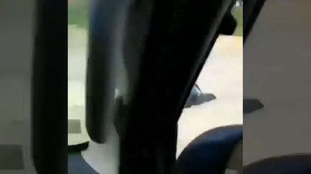 Мотоцикл на бешенной скорости не смог войти в поворот