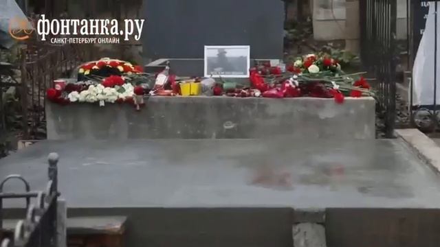 😳  Могилу Пригожина залили бетоном

На тихом Пороховском кладбище, что на окраине Красногвардейског