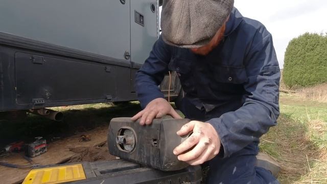 Replacing my Diesel Heater for a Chinese one: Eberspacher delete