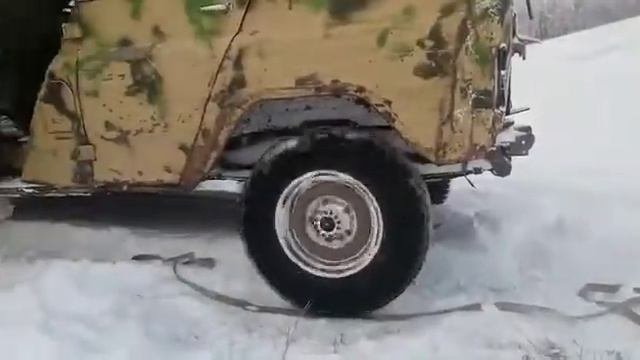 Завод УАЗ с Колеса. ЛайфХак. Сел аккумулятор и завели с колеса. Якутия
