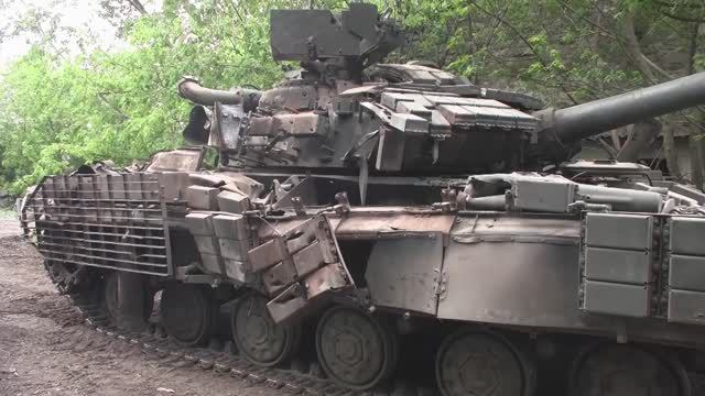 пополнили парк трофейной техники украинским танком Т-64, подбитым на Южно-донецком направлении СВО