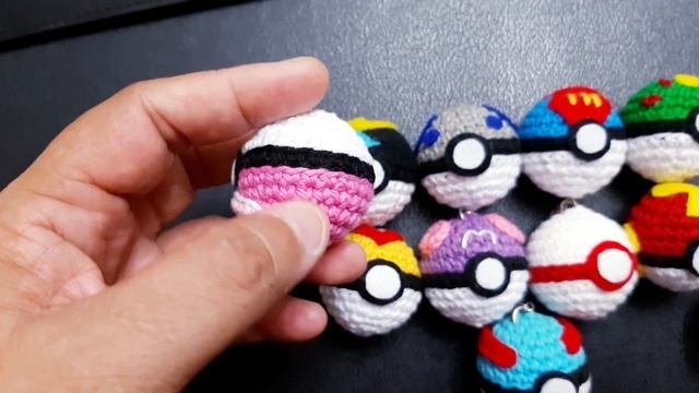 Pokeball Llavero Amigurumi Tejido A Crochet