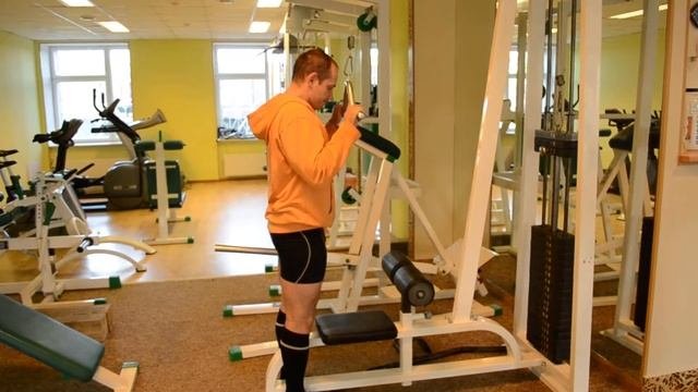 Трицепс на блоке 22 кг* 12