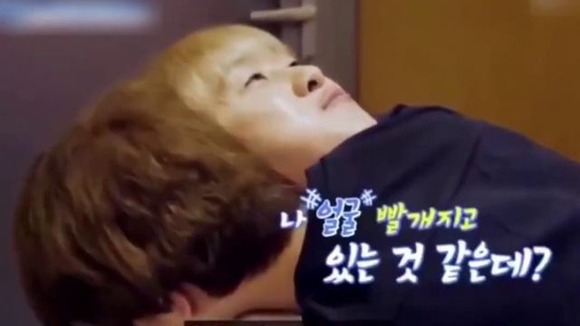 [ENG SUB] When Super Junior evil maknae Kyuhyun try to kill his Eunhyuk hyung with hug