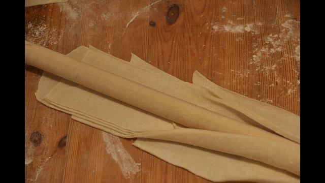 Из архива 2019 года: Как я  татарскую  лапшу катаю / Суп куриный / Овощи / Дружеская компания