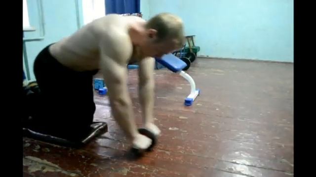 Как качать пресс в домашних условиях. Максим Сыроватка