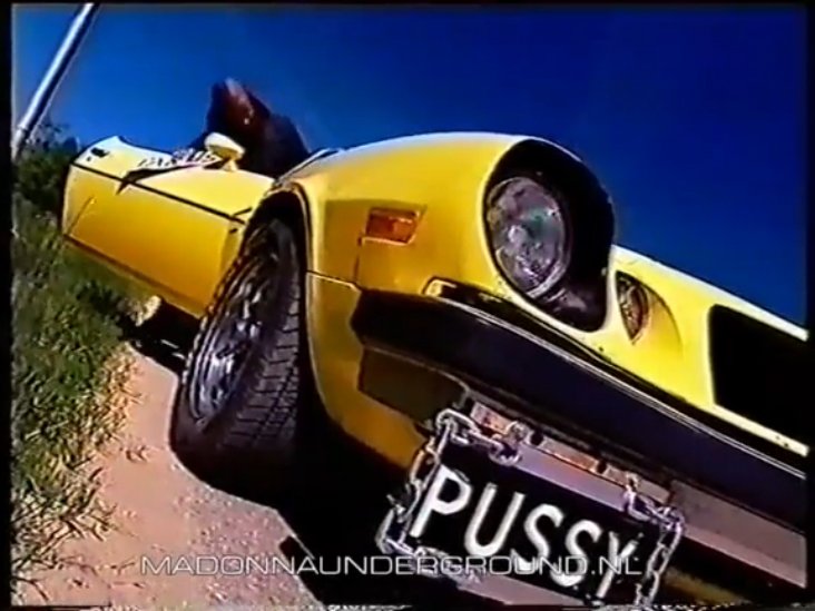 MadonnaDutchDrownedWorld Tourcommercial2001