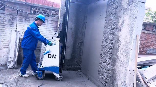 Plastering machine