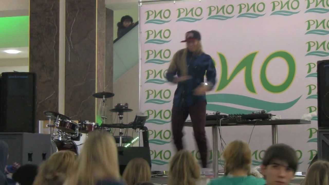 Good Foot в ТРЦ РИО - Magic dance (18:15 28.12.2012)