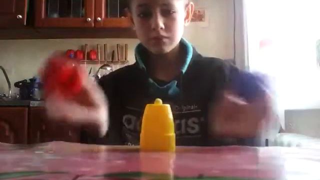 Шарики стаканчики