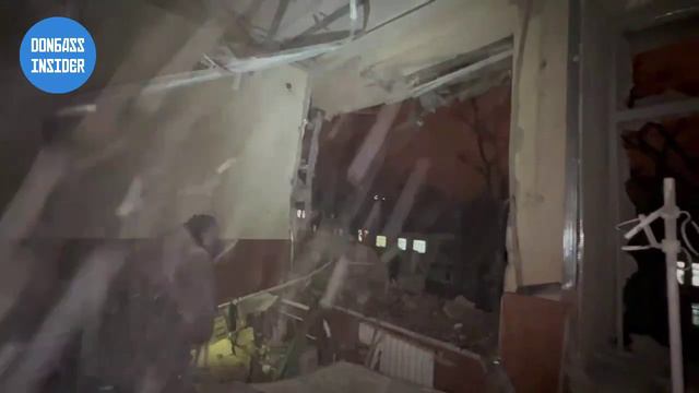 L'armée ukrainienne bombarde l'hôpital Kalinina à Donetsk - 18.12.2022
