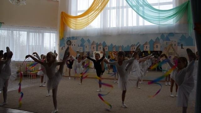 Танец  Девочки ПГ Звездочки Осенний праздник