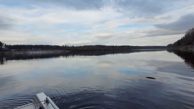 Через реку Вымь Емва. Across the river Vym Emva.