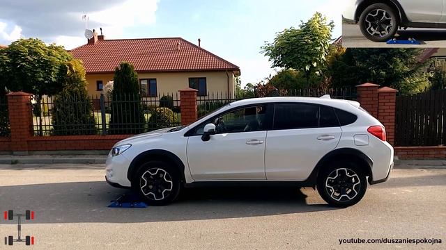 Subaru XV Crosstrek S-AWD vs Nissan Qashqai All Mode 4x4-i - 4x4 test on 3 rollers