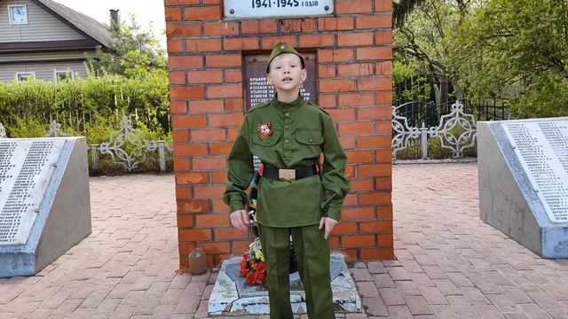 VID_20230503_184045.mp4