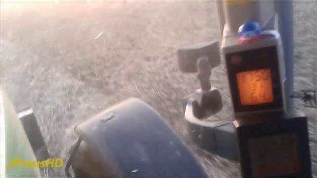 TractorsTraktoren John Deere 8320 8200 7810 in action