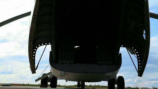 Самый большой вертолёт в мире | The Biggest Helicopter in the World Mil Mi-26